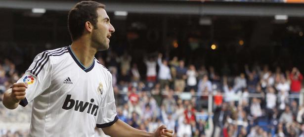 纳达尔赛点兑现，菲尼克斯太阳淘汰新疆男篮晋级四强，主帅激动落泪